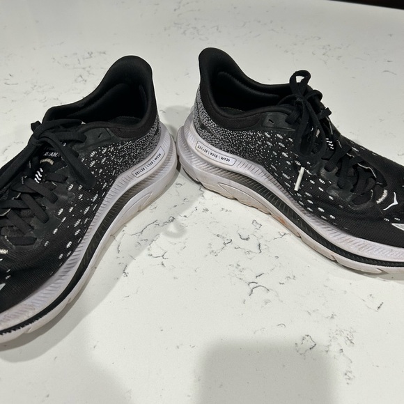Black and White Athletic Shoes with Cushioned Sole and Breathable Upper - Picture 5 of 7
